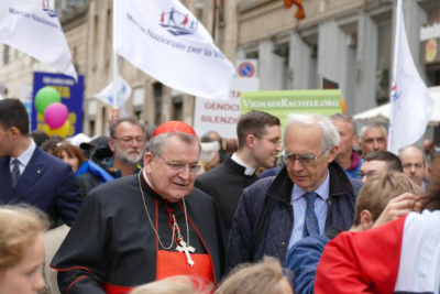 Cardinal Burke leads thousands in 9th annual Rome March for Life