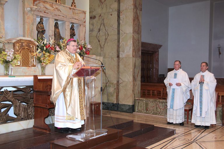 Cardinal Burke presiding at Collaboration Mass in San Giovanni Rotondo, Italy